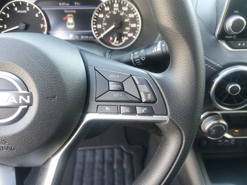 Certified 2025 Nissan Sentra SV FWD image 20