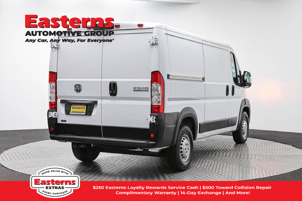 Used 2025 RAM ProMaster 2500 w/ Convenience Group FWD image 6