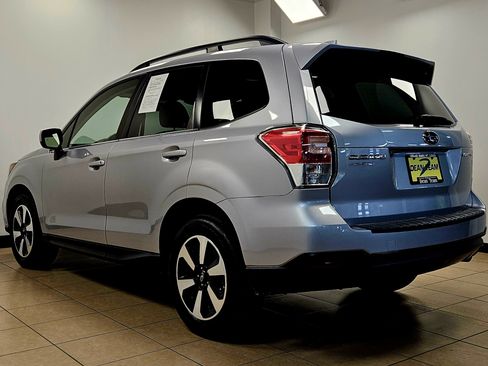 Used 2018 Subaru Forester 2.5i Limited image 5