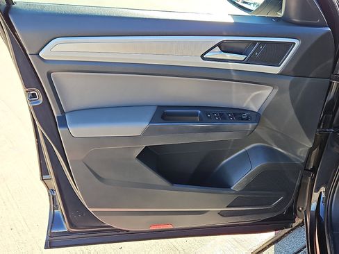 Certified 2021 Volkswagen Atlas Cross Sport S image 11