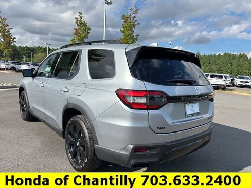 Used 2026 Honda Pilot Black Edition image 5