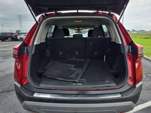 Used 2022 Nissan Rogue SV AWD/4WD image 12