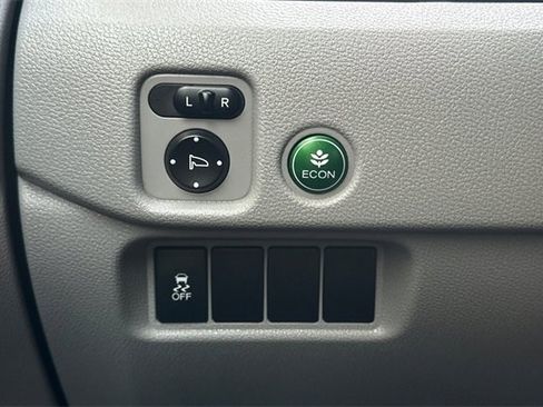 Certified 2018 Honda Pilot LX image 31