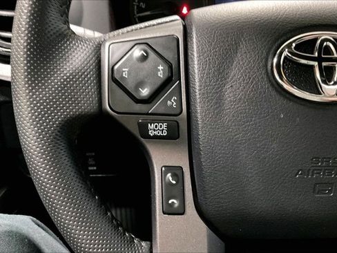 Certified 2023 Toyota Tacoma TRD Off-Road image 19