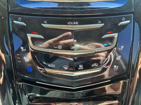 Used 2019 Cadillac Escalade ESV Premium Luxury image 28