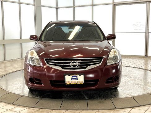 Used 2010 Nissan Altima 2.5 S image 2
