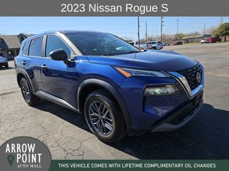 Used 2023 Nissan Rogue S video 1