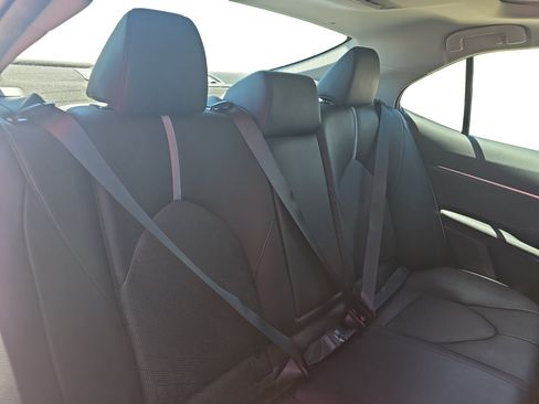 Used 2018 Toyota Camry XSE w/ Driver Assist Package FWD image 18