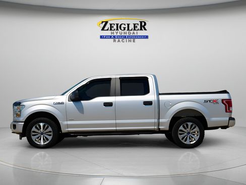 Used 2017 Ford F150 XL w/ Equipment Group 101A Mid AWD/4WD image 4