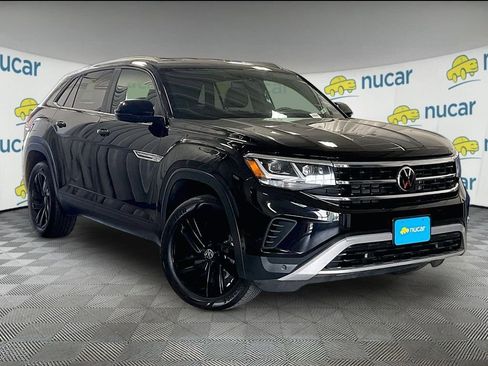 Used 2023 Volkswagen Atlas Cross Sport SE AWD/4WD image 1