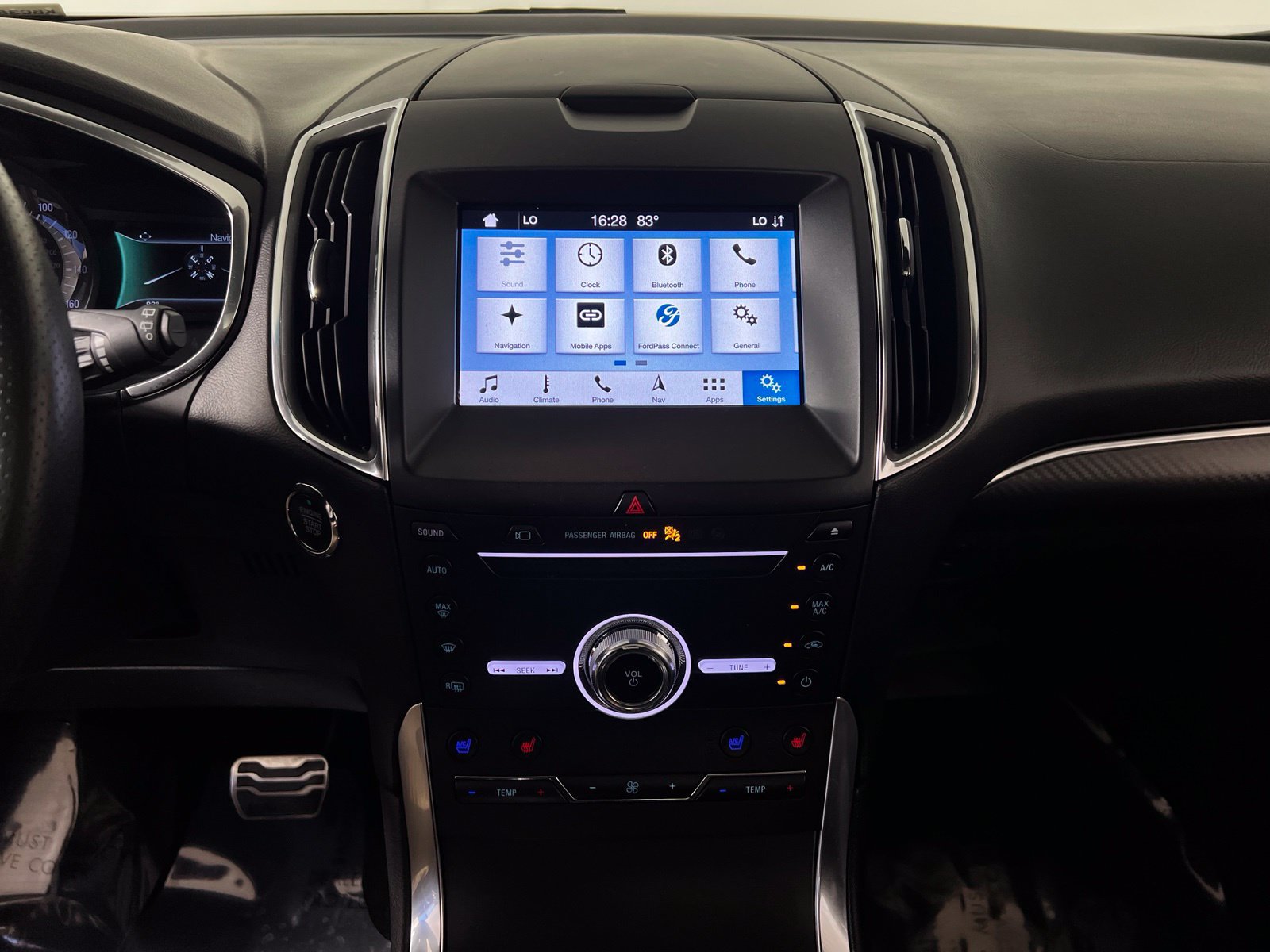 Used 2019 Ford Edge ST w/ Equipment Group 401A AWD/4WD image 19