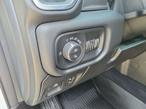 New 2026 RAM 1500 Lone Star AWD/4WD image 17
