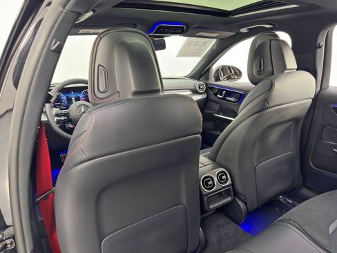 Used 2024 Mercedes-Benz C 43 AMG AMG C 43 w/ AMG Night Package image 41