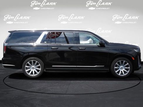 Used 2023 Cadillac Escalade ESV Premium Luxury Platinum w/ Heavy-Duty Trailer Package AWD/4WD image 32