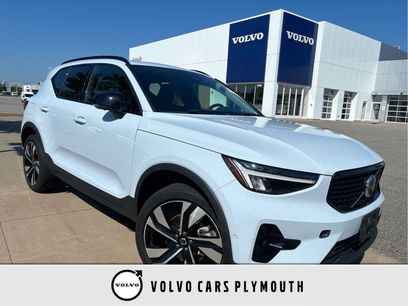 Used 2024 Volvo XC40 B5 Plus