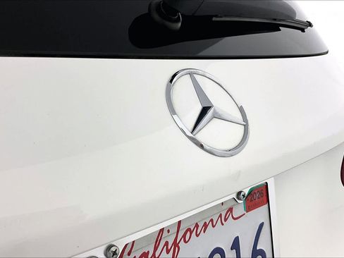 Used 2021 Mercedes-Benz GLC 300 image 29