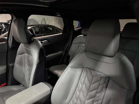 Used 2023 Kia Sportage X-Line w/ X-Line Premium Package image 17