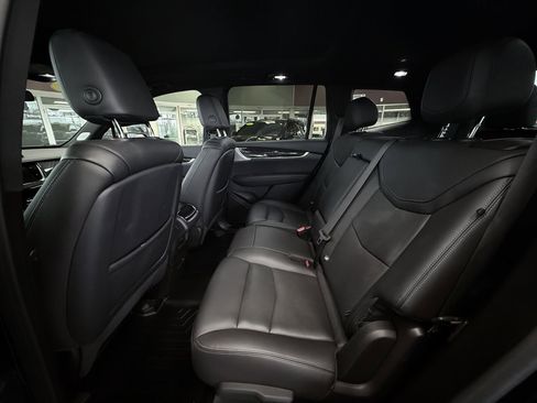 Used 2023 Cadillac XT6 Premium Luxury image 26