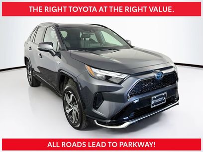 Used 2023 Toyota RAV4 SE w/ Weather & Moonroof Package