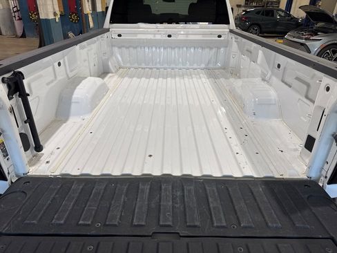 Used 2022 GMC Sierra 3500 SLE w/ SLE Convenience Package image 12