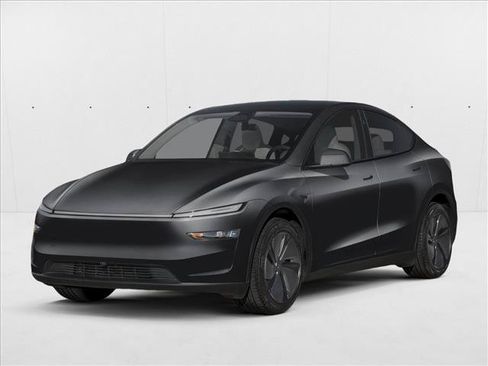 Used 2026 Tesla Model Y AWD image 1