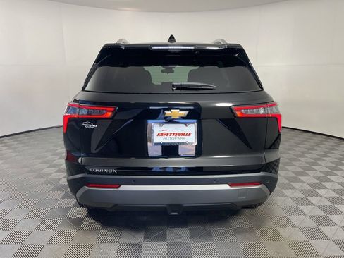 New 2026 Chevrolet Equinox LT image 4