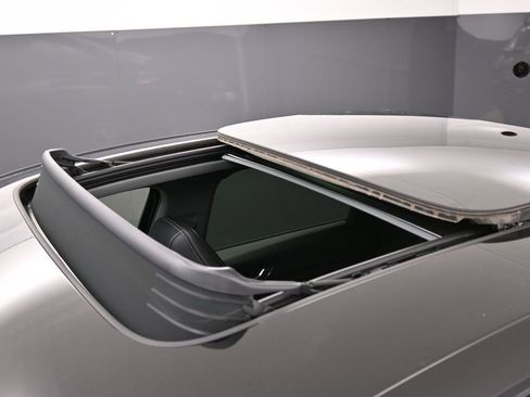 Used 2023 Audi Q4 e-tron Premium Plus w/ Premium Plus image 14