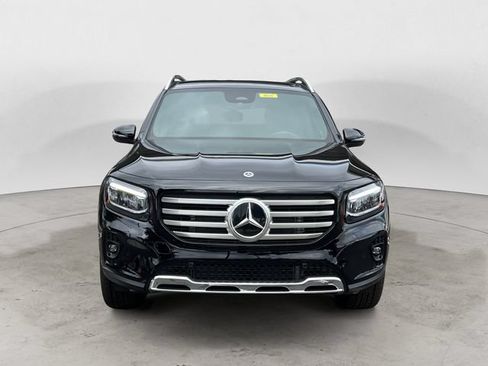 Used 2025 Mercedes-Benz GLB 250 4MATIC image 8