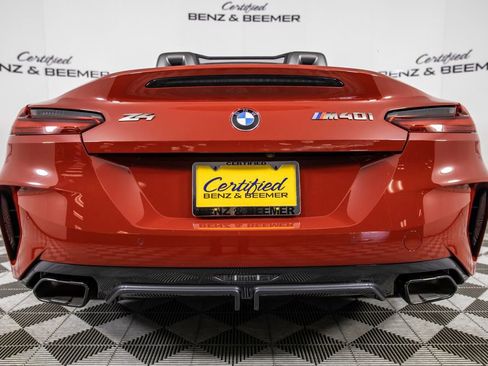 Used 2025 BMW Z4 M40i w/ Premium Package image 9