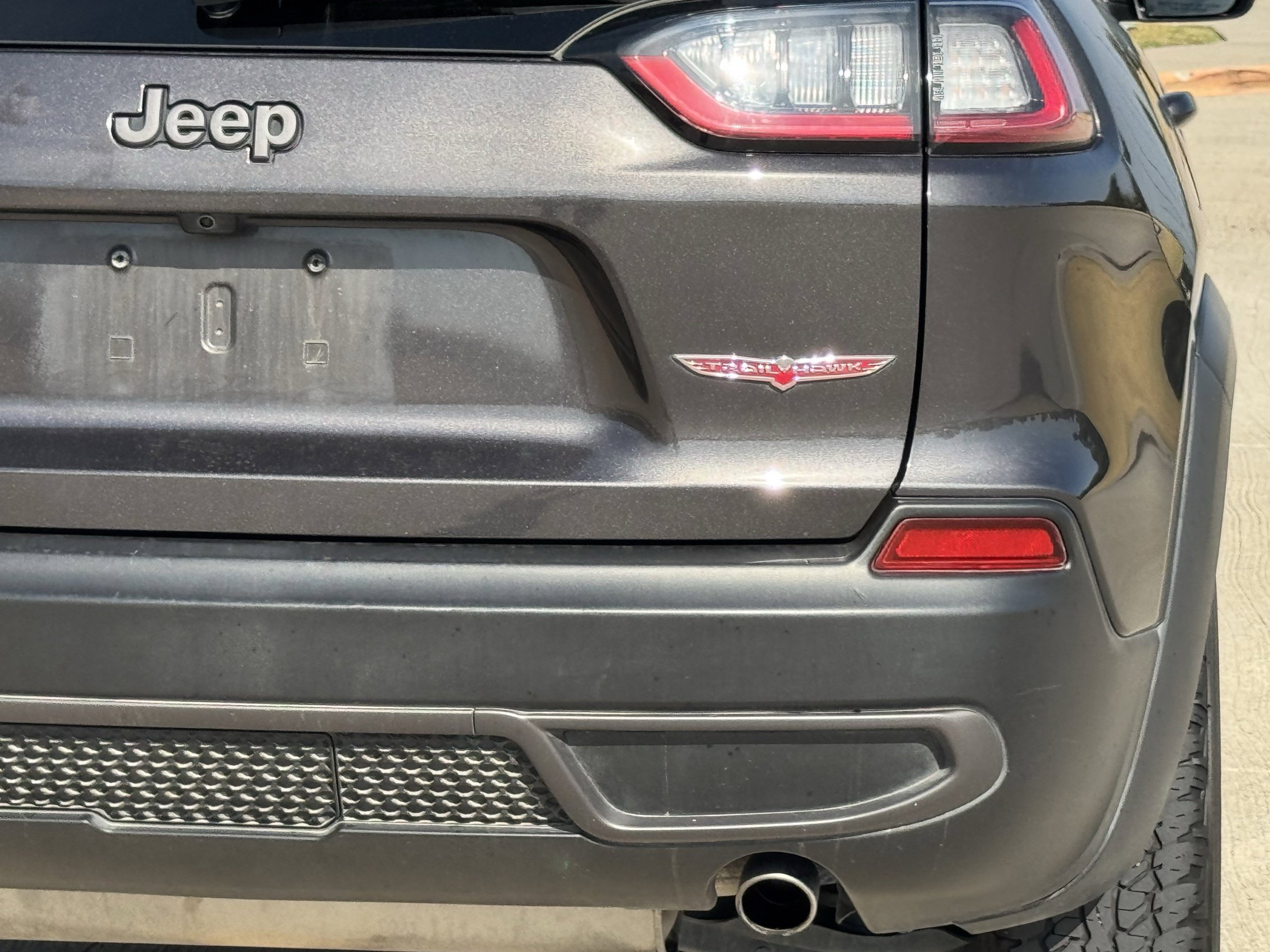 Used 2022 Jeep Cherokee Trailhawk w/ Technology Group B AWD/4WD image 7