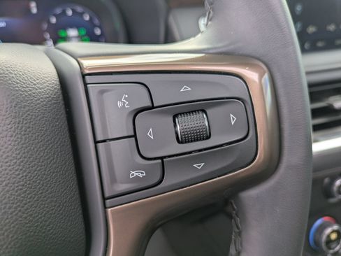 Used 2023 Chevrolet Tahoe High Country w/ Premium Package AWD/4WD image 16