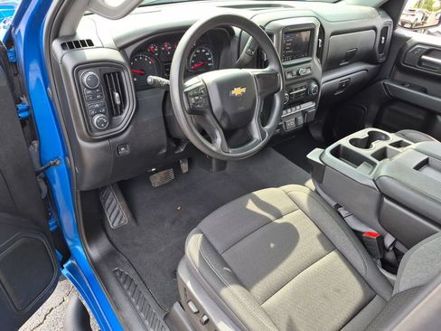 Used 2024 Chevrolet Silverado 1500 Custom w/ Turbomax Blackout Package AWD/4WD image 9