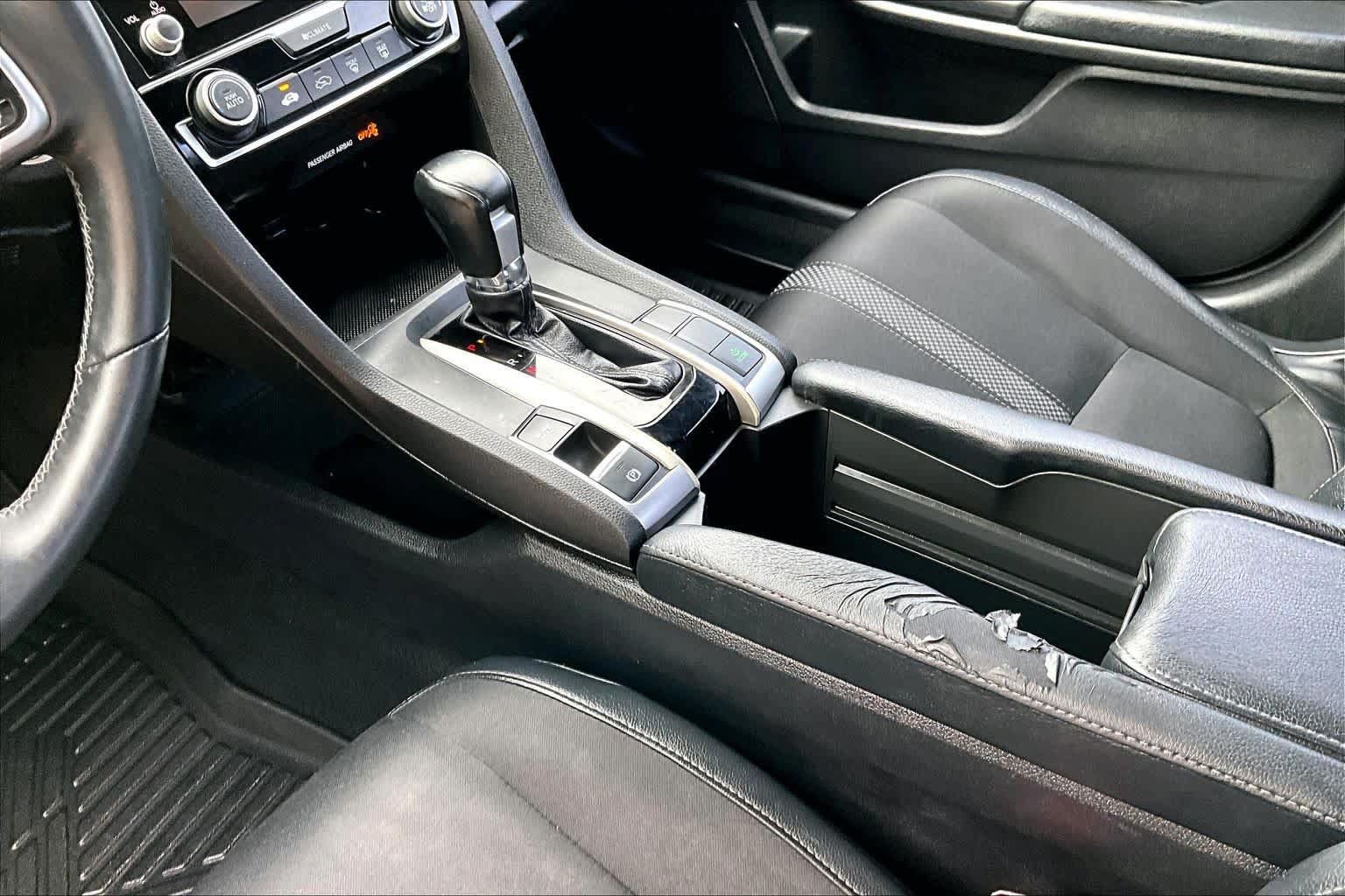 Used 2019 Honda Civic Sport image 16