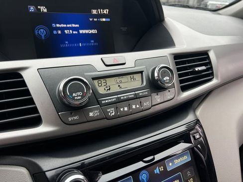 Used 2016 Honda Odyssey SE image 26