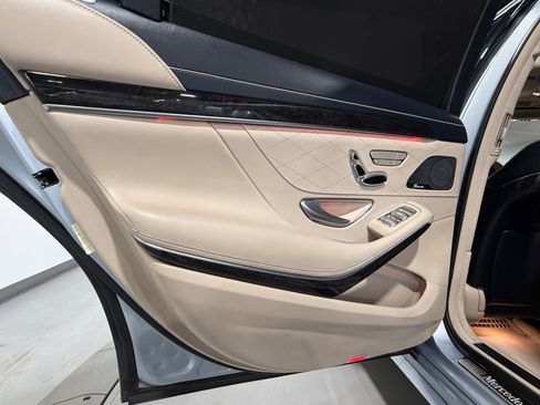 Used 2017 Mercedes-Benz S 550 Sedan w/ Sport Package w/ Sport Package image 67