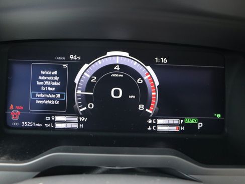 Used 2024 Toyota Sequoia Capstone AWD/4WD image 37