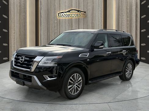 Used 2021 Nissan Armada SV w/ SV Appearance Package image 3