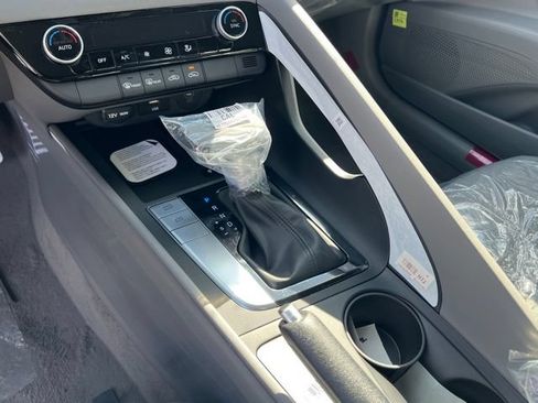 New 2026 Hyundai Elantra Sport FWD image 19