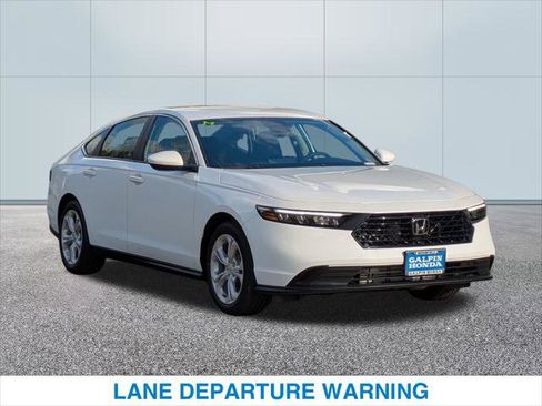 New 2025 Honda Accord LX image 4