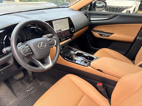 Used 2025 Lexus NX 350 AWD w/ Accessory Package (2T) image 11
