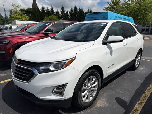 Used 2019 Chevrolet Equinox LT w/ Driver Convenience Package FWD image 4