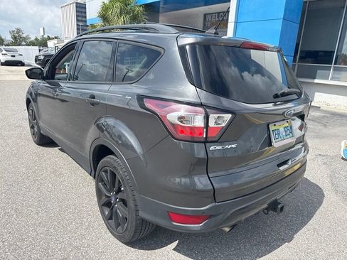 Used 2018 Ford Escape SEL w/ SEL Sport Appearance Package AWD/4WD image 8