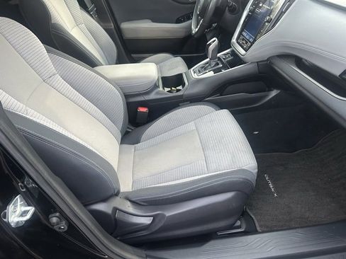 Used 2024 Subaru Outback Premium image 10
