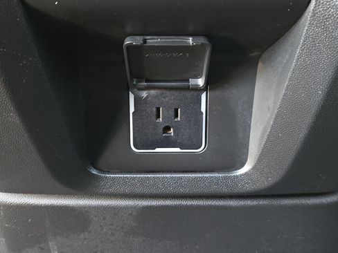 Used 2024 Chevrolet Tahoe Premier image 30