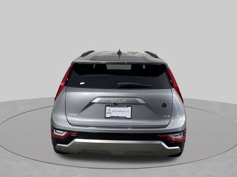 Used 2023 Kia Niro SX Touring FWD image 15