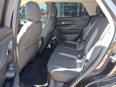 Used 2024 Chevrolet TrailBlazer LT w/ LT Cold Weather Package FWD image 13
