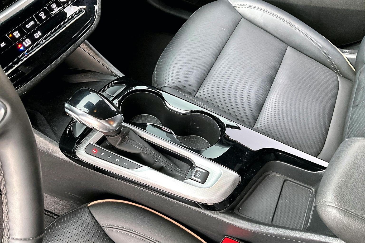 Used 2024 Buick Envista Avenir FWD image 13