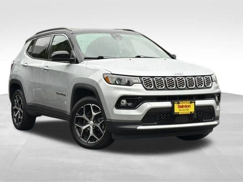 Used 2024 Jeep Compass Limited image 1