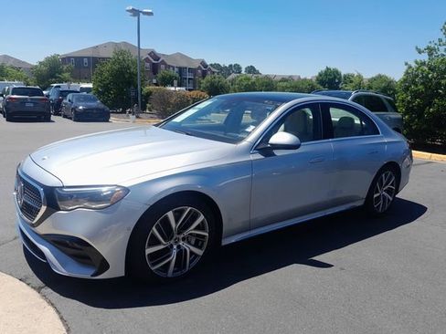 Used 2025 Mercedes-Benz E 450 4MATIC Sedan image 19
