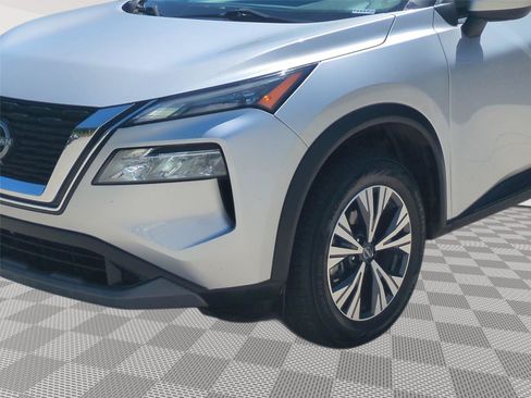 Used 2023 Nissan Rogue SV AWD/4WD image 9